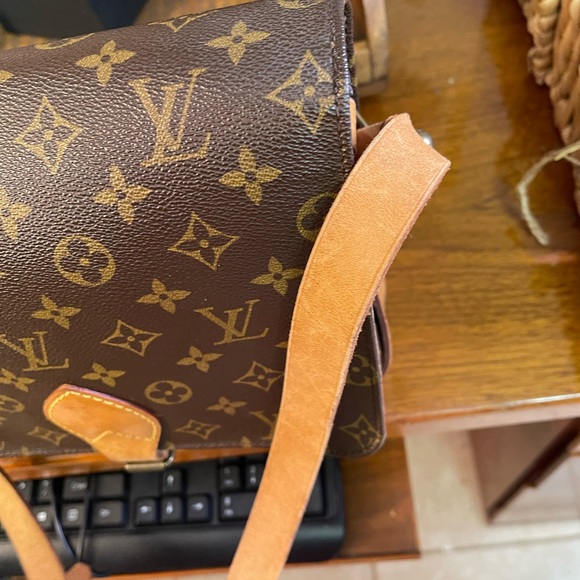 Authentic Vintage Louis Vuitton Monogram Crossbody Cartouchiere - Picture 14 of 15